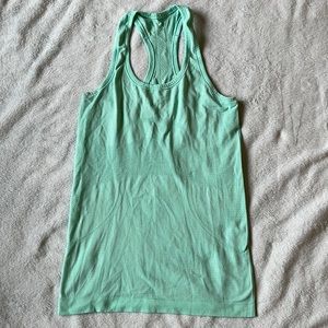 lululemon tank